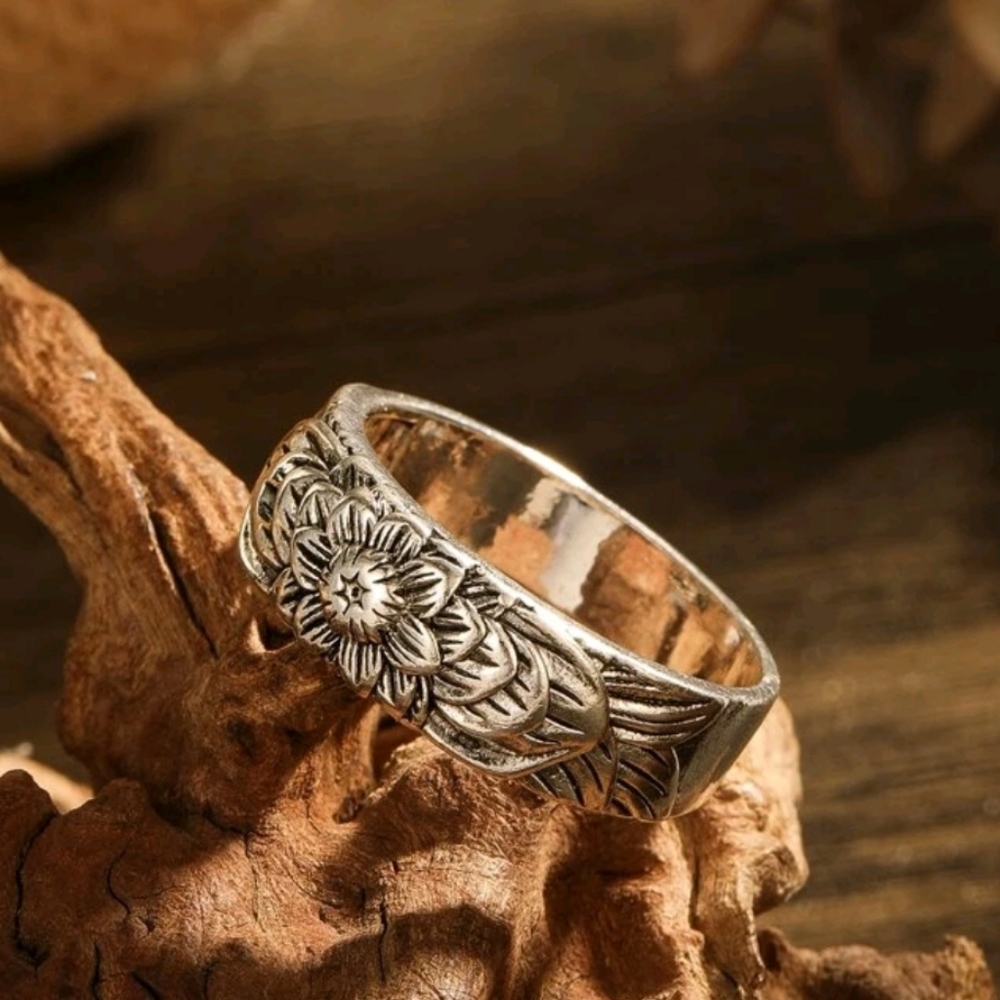 🔹️Floral Ring! - Picture 3 of 3